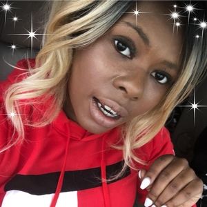 Meet your Posher, Sherille